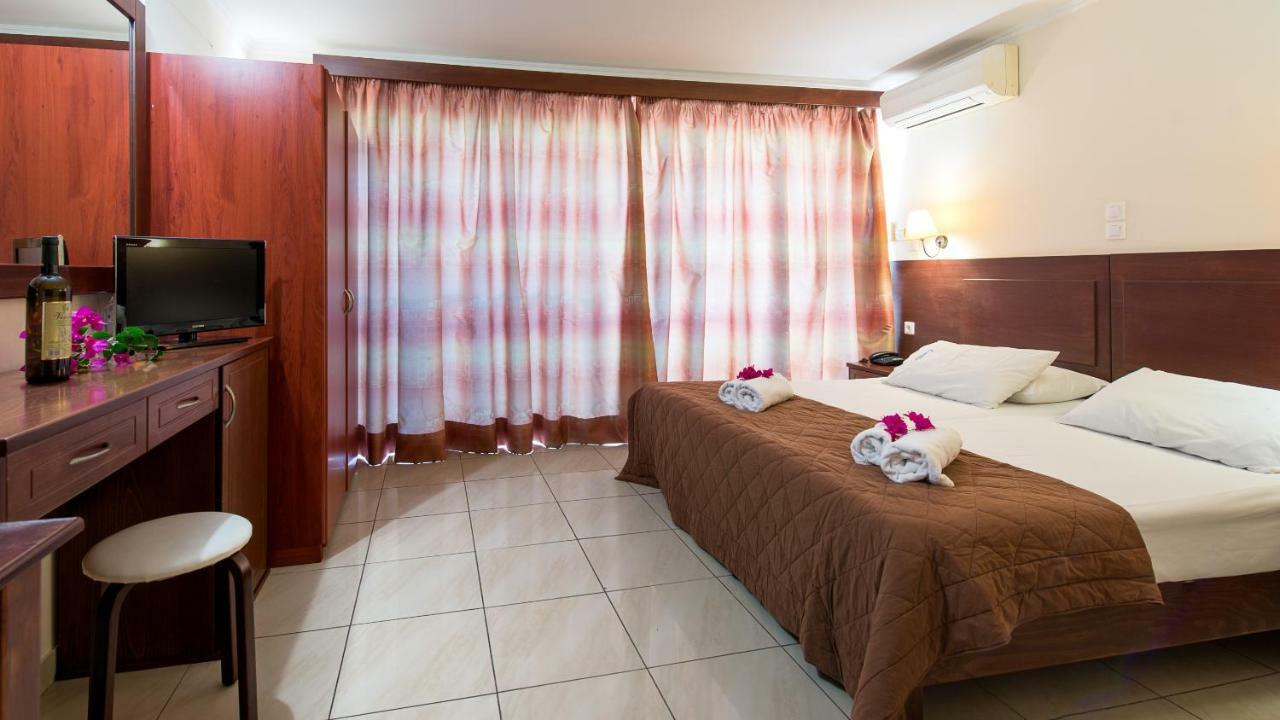 Caretta Beach Resort & Waterpark Kalamáki Kültér fotó