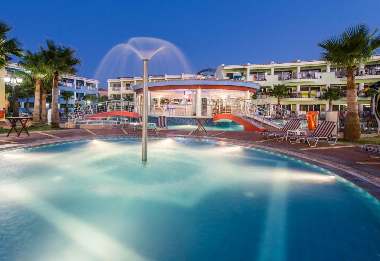 Caretta Beach Resort & Waterpark Kalamáki Kültér fotó