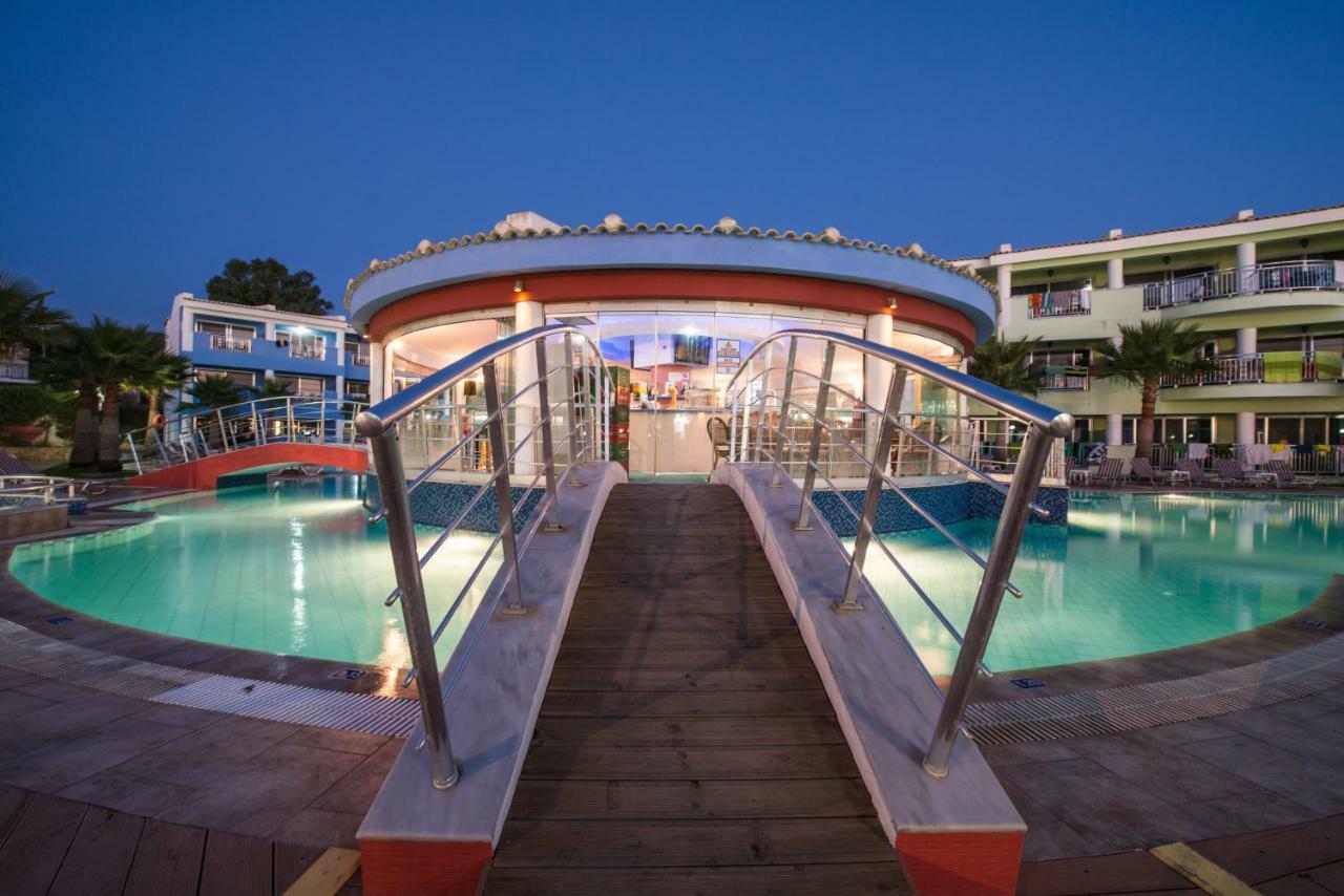 Caretta Beach Resort & Waterpark Kalamáki Kültér fotó