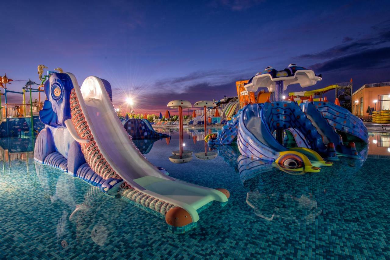 Caretta Beach Resort & Waterpark Kalamáki Kültér fotó